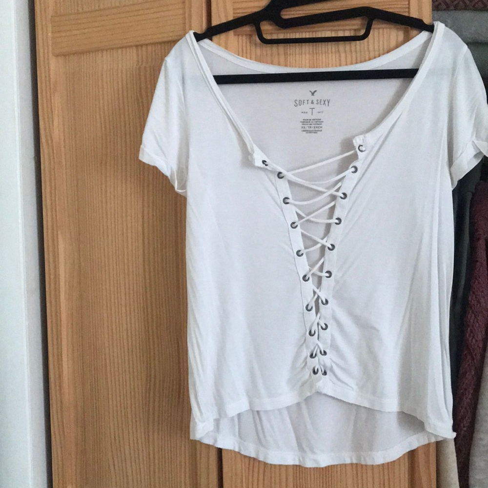 American eagle white top